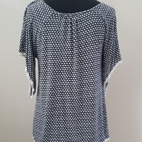 🌻Gap 100% rayon blouse size XS - Picture 3 of 4